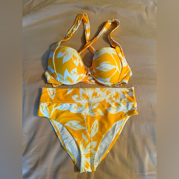 Sassy and supportive Skye bikini - Picture 3 of 8